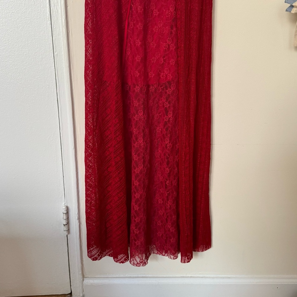 ❌ SOLD ❌ UO Maxine Knit Lace Midi Dress - Picture 5 of 8